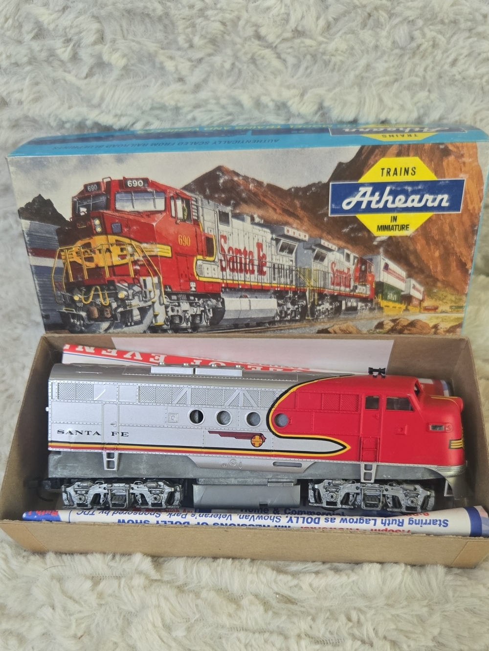 Santa Fe Red & Silver Motion Train Locomotive
